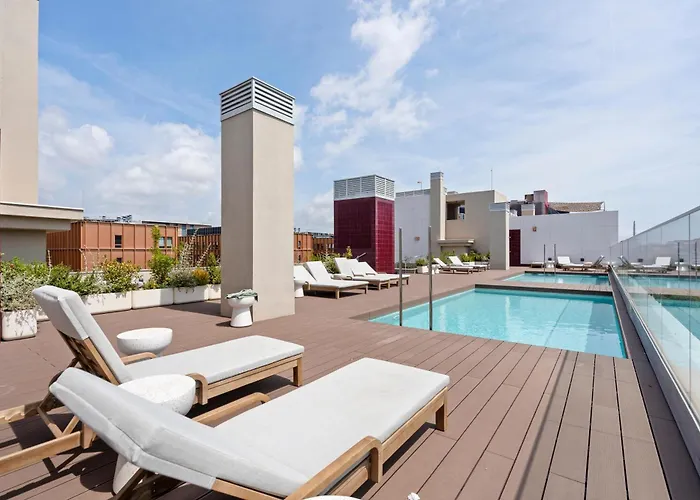 Monthly 32 Nights 1br Pools Parking
