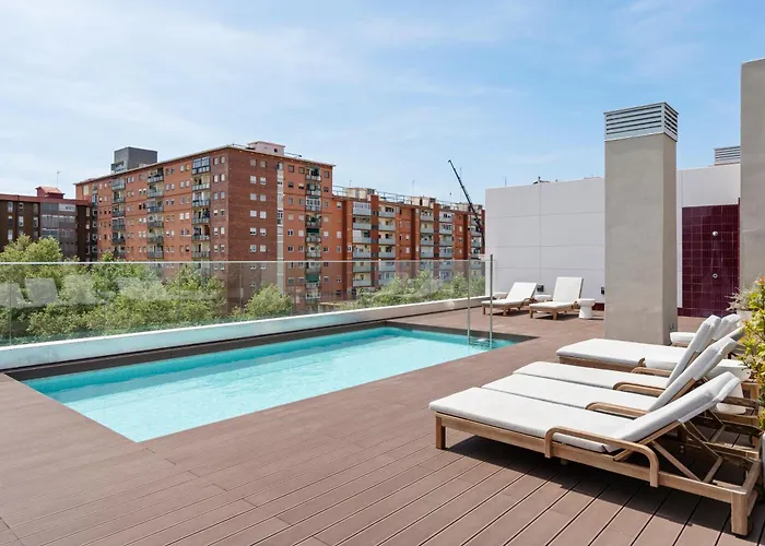 Apartamento Monthly 32 Nights 1br Pools Parking Barcelona